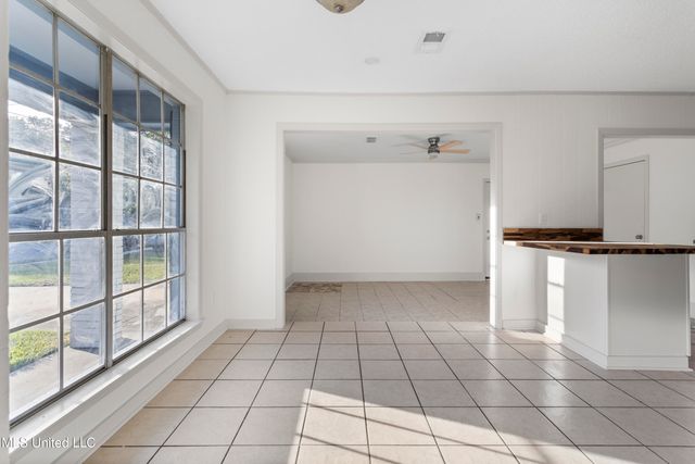 288 Mc Cool Street, Ocean Springs, MS 39564