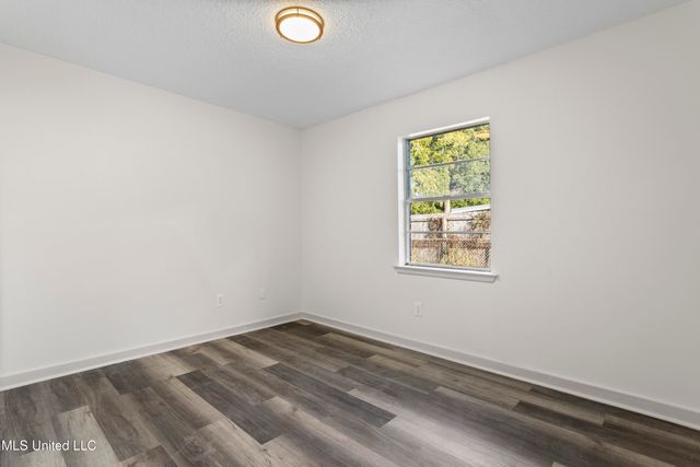 288 Mc Cool Street, Ocean Springs, MS 39564