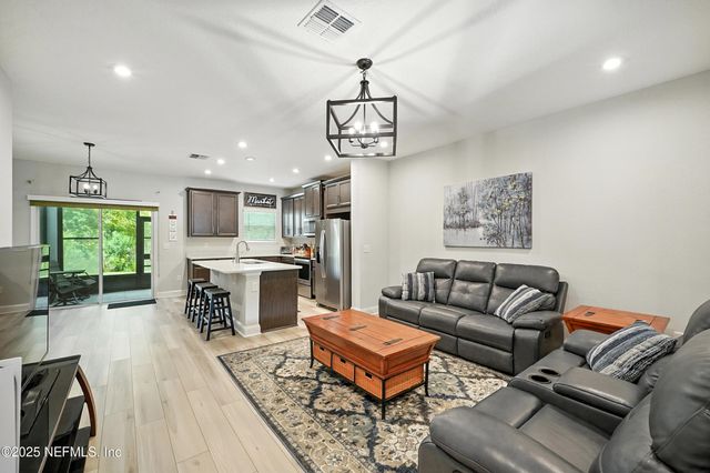 12073 CALVESTA Street, Jacksonville, FL 32256