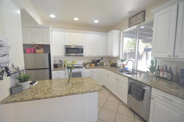 1171 Plaza Miraleste, Chula Vista, CA 91910
