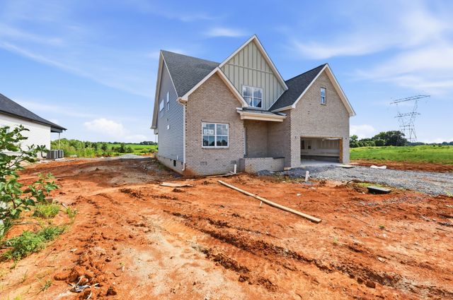 210 Low Plains Ln, Clarksville, TN 37043