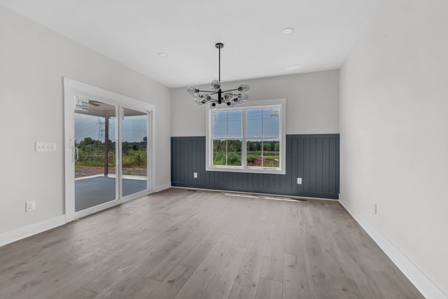 210 Low Plains Ln, Clarksville, TN 37043