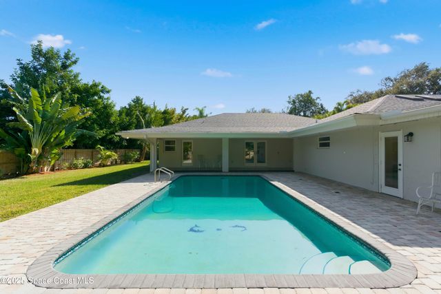1750 Shore View Drive, Indialantic, FL 32903