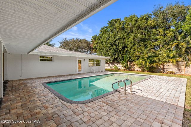 1750 Shore View Drive, Indialantic, FL 32903