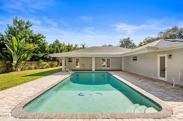 1750 Shore View Drive, Indialantic, FL 32903