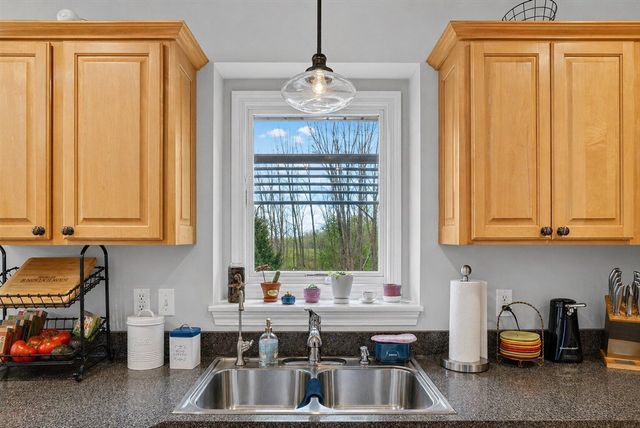 3849 Thorncrest Drive, Jackson, MI 49203