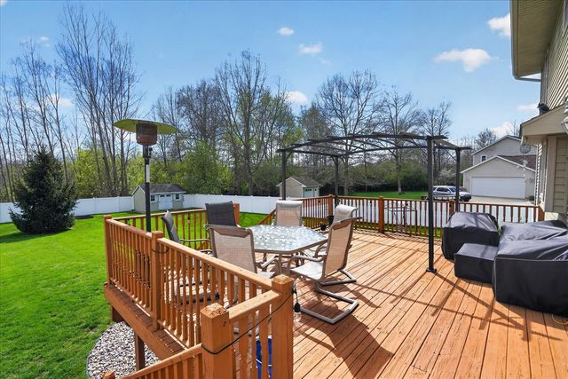3849 Thorncrest Drive, Jackson, MI 49203