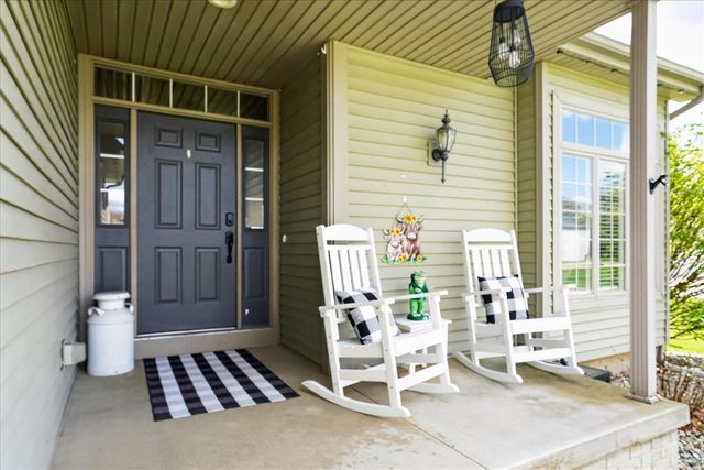 3849 Thorncrest Drive, Jackson, MI 49203