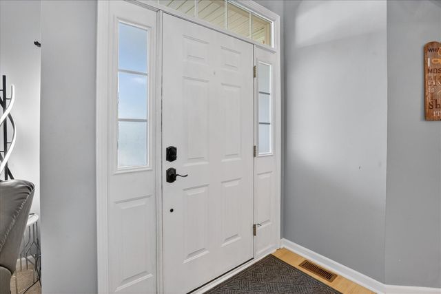 3849 Thorncrest Drive, Jackson, MI 49203
