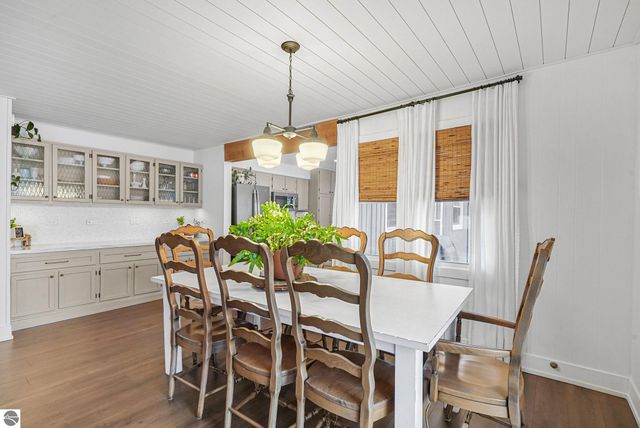 9464 Stone Ledge Lake Drive, Cadillac, MI 49601