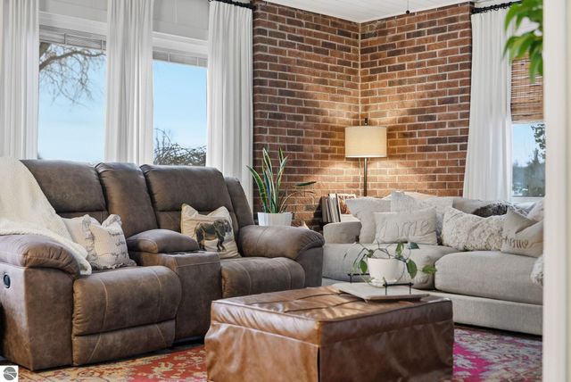 9464 Stone Ledge Lake Drive, Cadillac, MI 49601