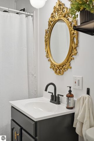 9464 Stone Ledge Lake Drive, Cadillac, MI 49601