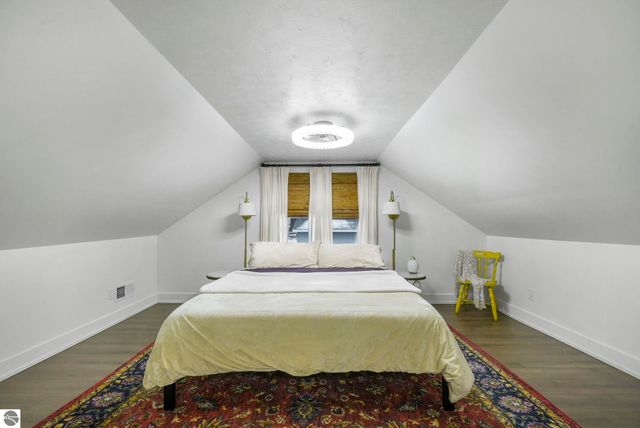 9464 Stone Ledge Lake Drive, Cadillac, MI 49601