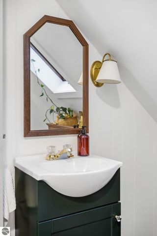 9464 Stone Ledge Lake Drive, Cadillac, MI 49601