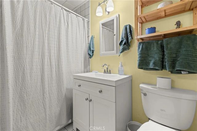 964 Chateau Drive, Crestline, CA 92325