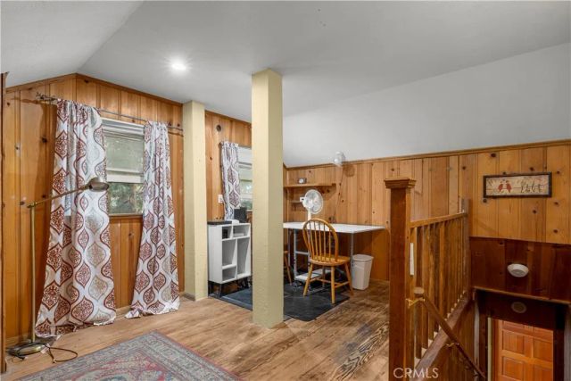 964 Chateau Drive, Crestline, CA 92325