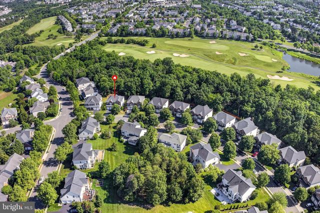 25670 S VILLAGE DR, Chantilly, VA 20152