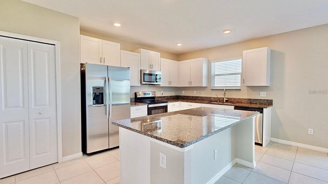 31707 SUN KETTLE LOOP, Wesley Chapel, FL 33545