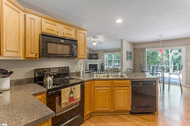 118 Hard Cash Lane, Fair Play, SC 29643