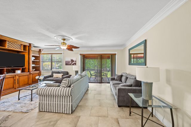 12196 Sag Harbor Court 4, Wellington, FL 33414