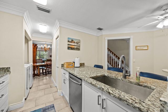12196 Sag Harbor Court 4, Wellington, FL 33414