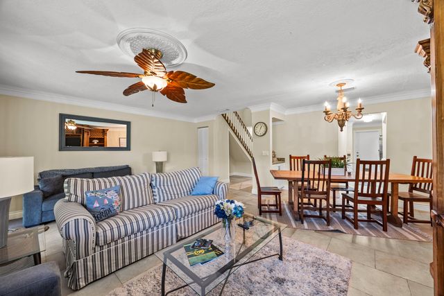 12196 Sag Harbor Court 4, Wellington, FL 33414