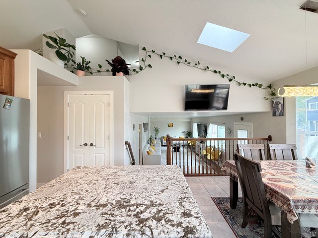 681 E ABBOTTSFORD CT, Sandy, UT 84070