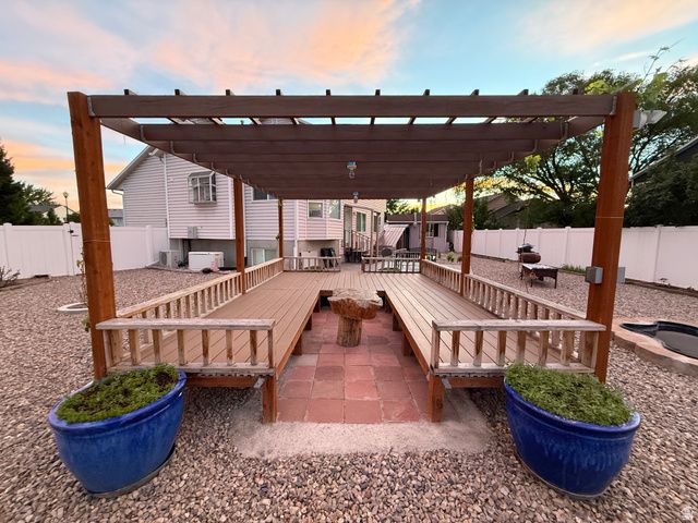681 E ABBOTTSFORD CT, Sandy, UT 84070