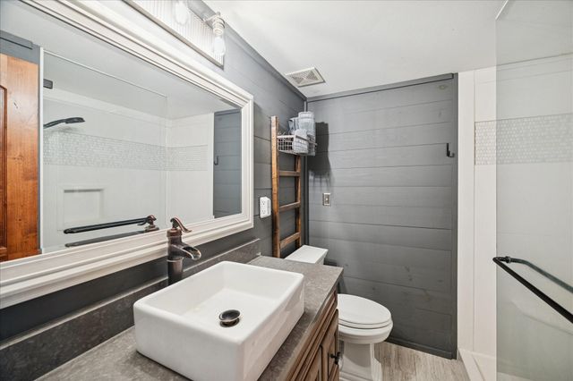 143 Thunderbird Drive, Conroe, TX 77304