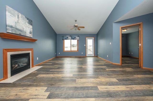 5416 Meadowlark Ln, Cedar Falls, IA 50613