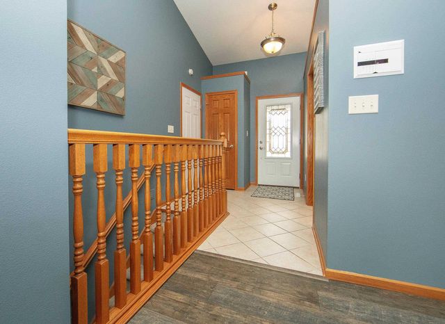 5416 Meadowlark Ln, Cedar Falls, IA 50613