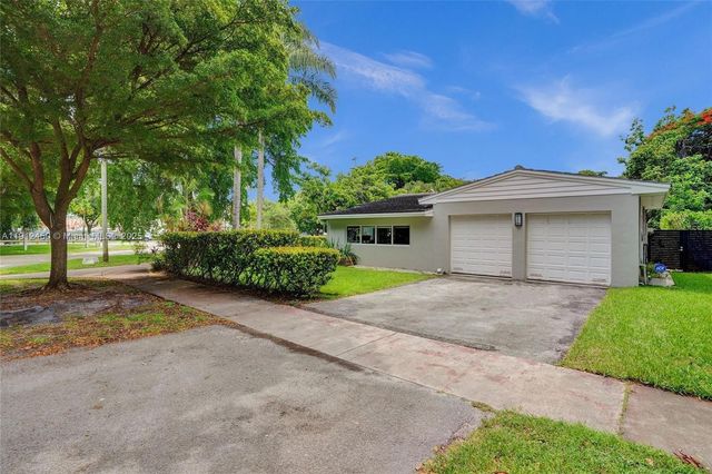 5620 Alhambra Cir, Coral Gables, FL 33146