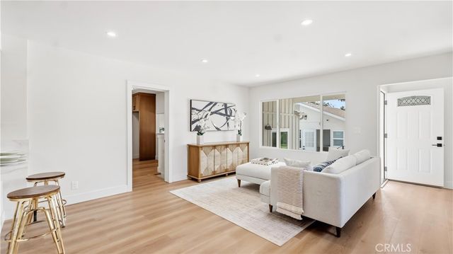 8814 Longden, Temple City, CA 91780