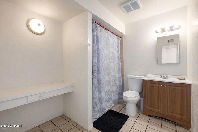 6727 W ROMA Avenue, Phoenix, AZ 85033