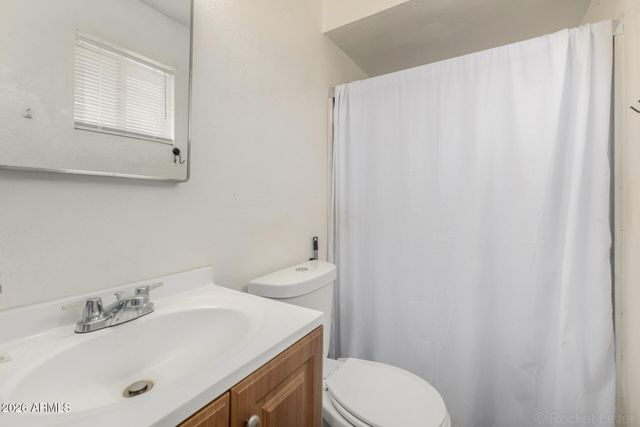 6727 W ROMA Avenue, Phoenix, AZ 85033