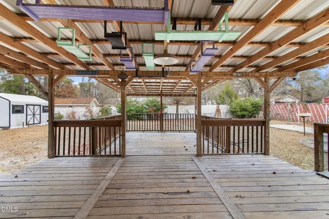 513 NW Maxine Street, Fayetteville, NC 28303