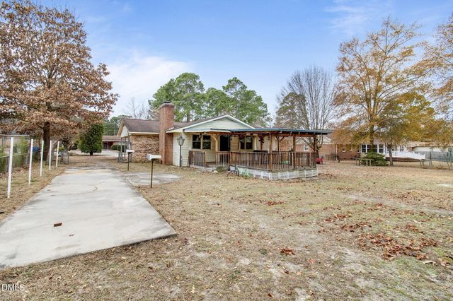 513 NW Maxine Street, Fayetteville, NC 28303