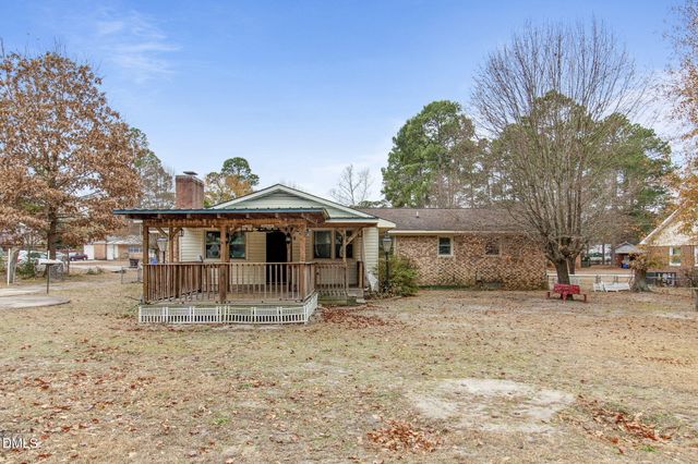 513 NW Maxine Street, Fayetteville, NC 28303