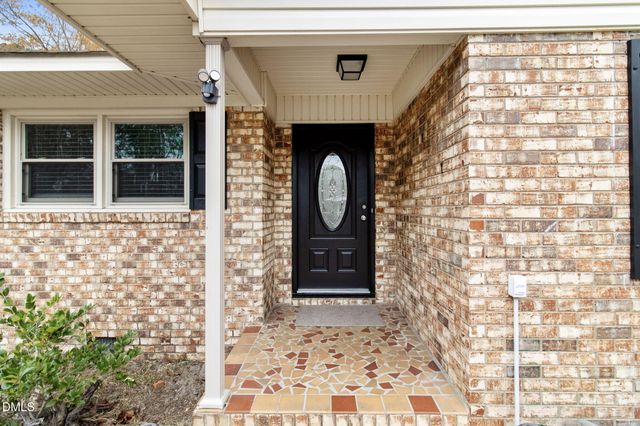 513 NW Maxine Street, Fayetteville, NC 28303