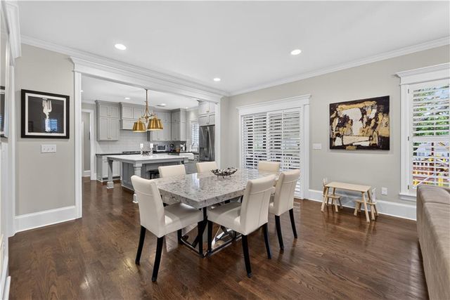 4907 W 69th Terrace, Prairie Village, KS 66208