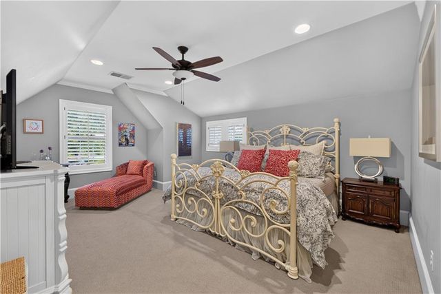 4907 W 69th Terrace, Prairie Village, KS 66208