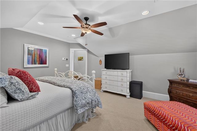 4907 W 69th Terrace, Prairie Village, KS 66208