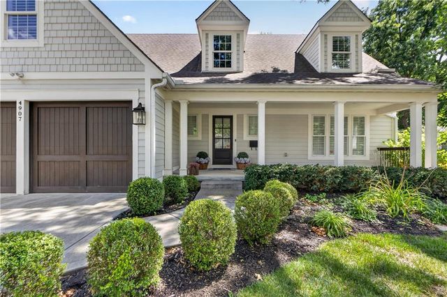 4907 W 69th Terrace, Prairie Village, KS 66208