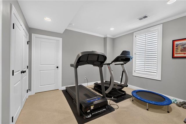 4907 W 69th Terrace, Prairie Village, KS 66208