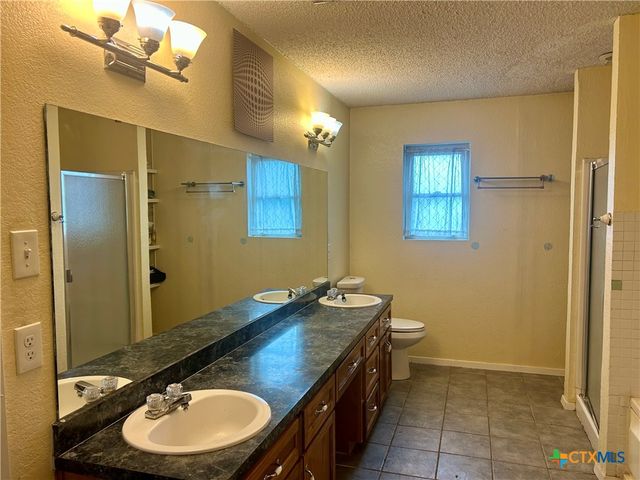 303 Creek Branch Cove, Killeen, TX 76543