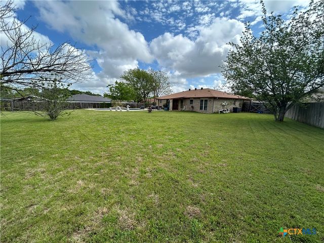 303 Creek Branch Cove, Killeen, TX 76543