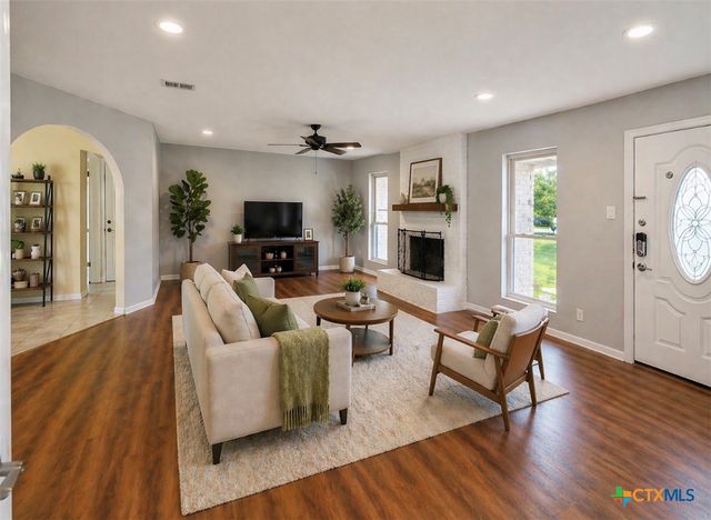 303 Creek Branch Cove, Killeen, TX 76543