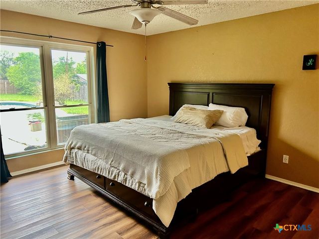 303 Creek Branch Cove, Killeen, TX 76543