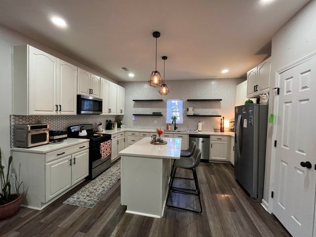 8591 KERRVILLE-ROSEMARK RD, Millington, TN 38053