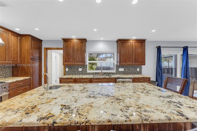 601 N 44th Ave 0, Hollywood, FL 33021